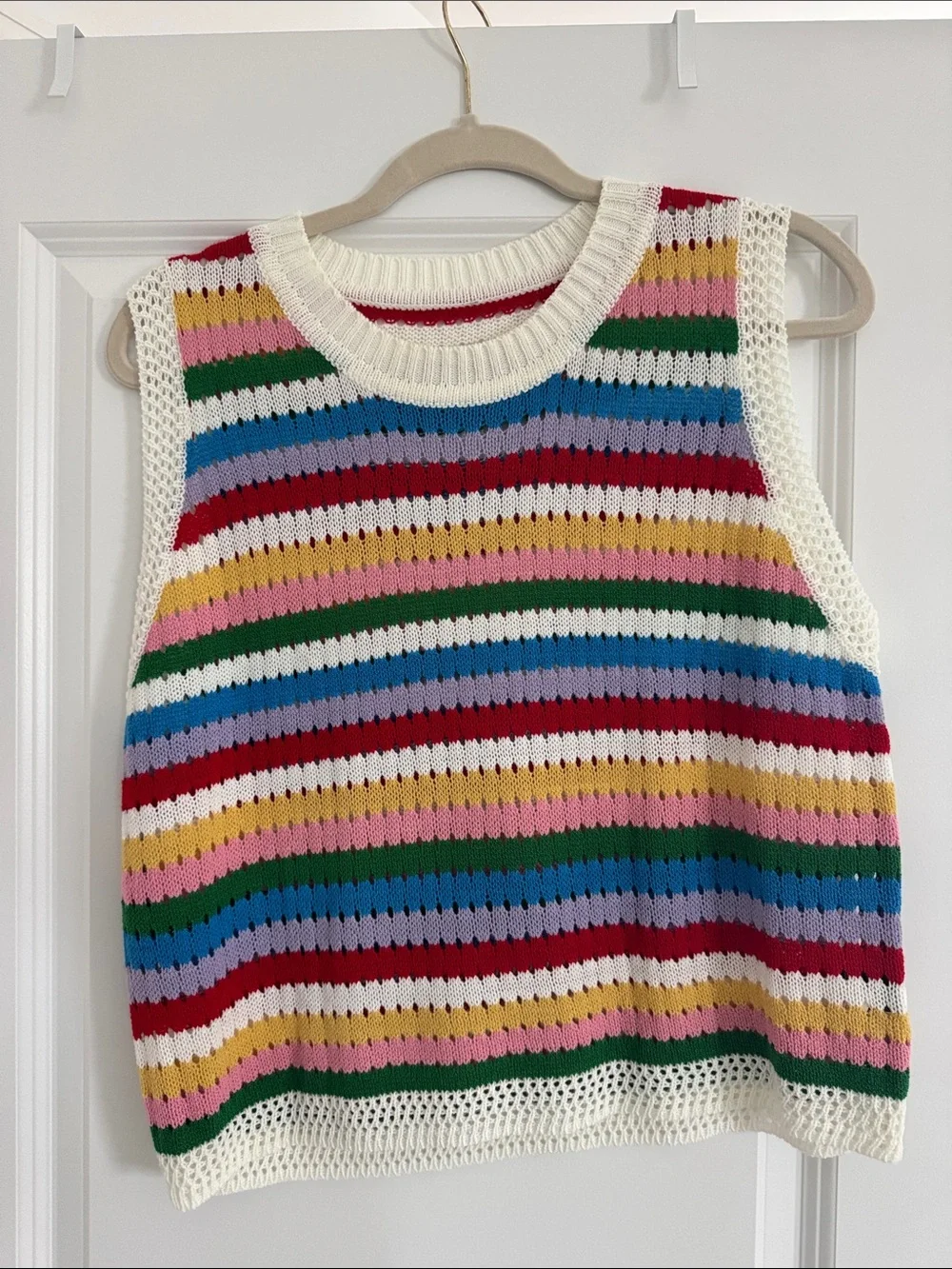 Striped Knit Sleeveless Sweater Vest in Multi-Color